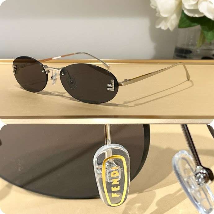 Picture of Fendi Sunglasses _SKUfw56588459fw